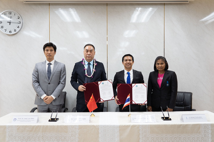 中国华体比分与泰国教育部、朱拉隆功大学以及泰国南方大学正式签约